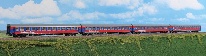 Set of 4 passenger cars BahnTouristikExpress<br /><a href='images/pictures/ACME/283917_c.jpg' target='_blank'>Full size image</a>
